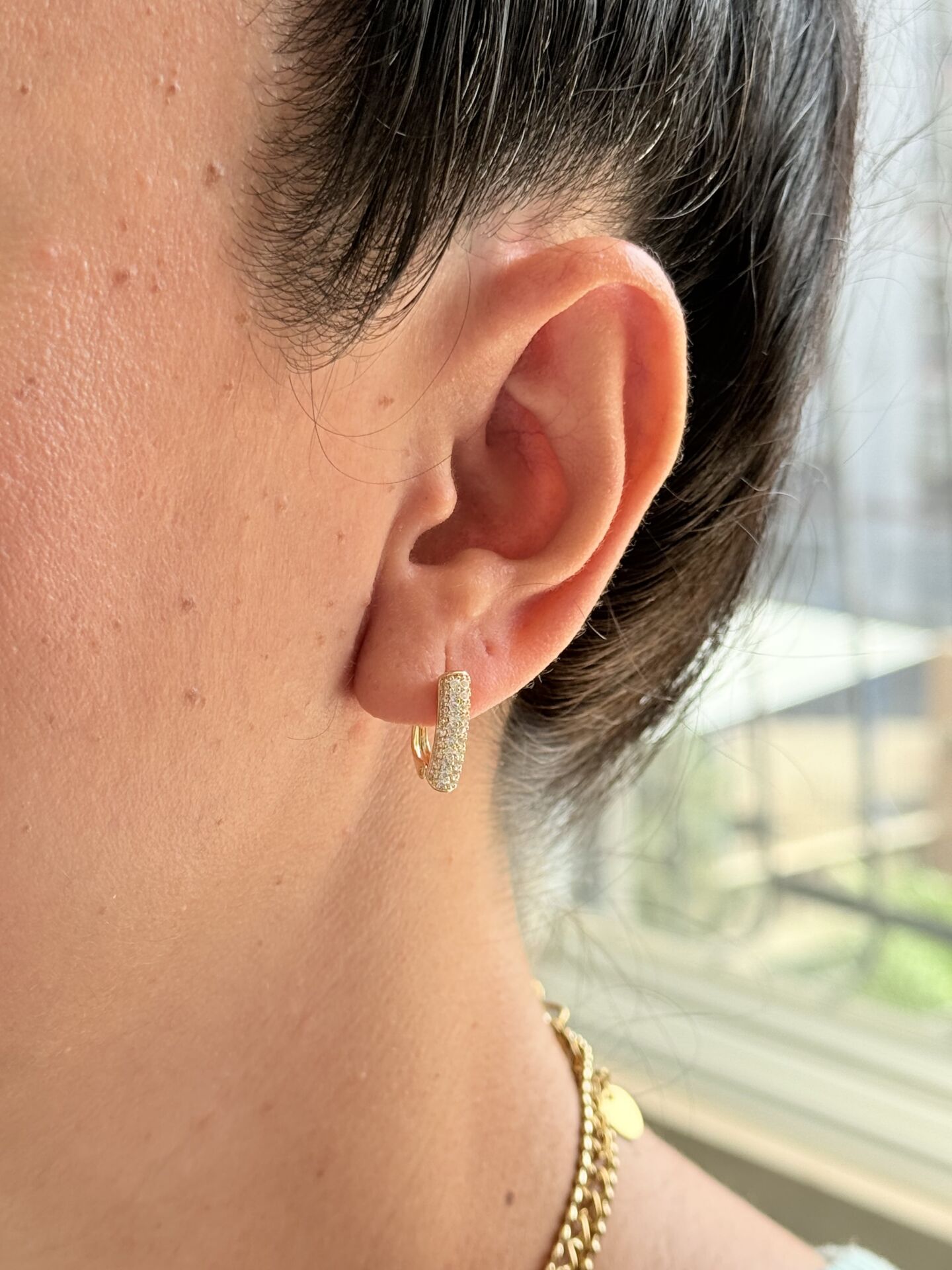 Zirkon Taşlı Vip Küpe Gold