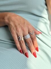 Üçgen Model Zirkon Taşlı Vip Yüzük Gold