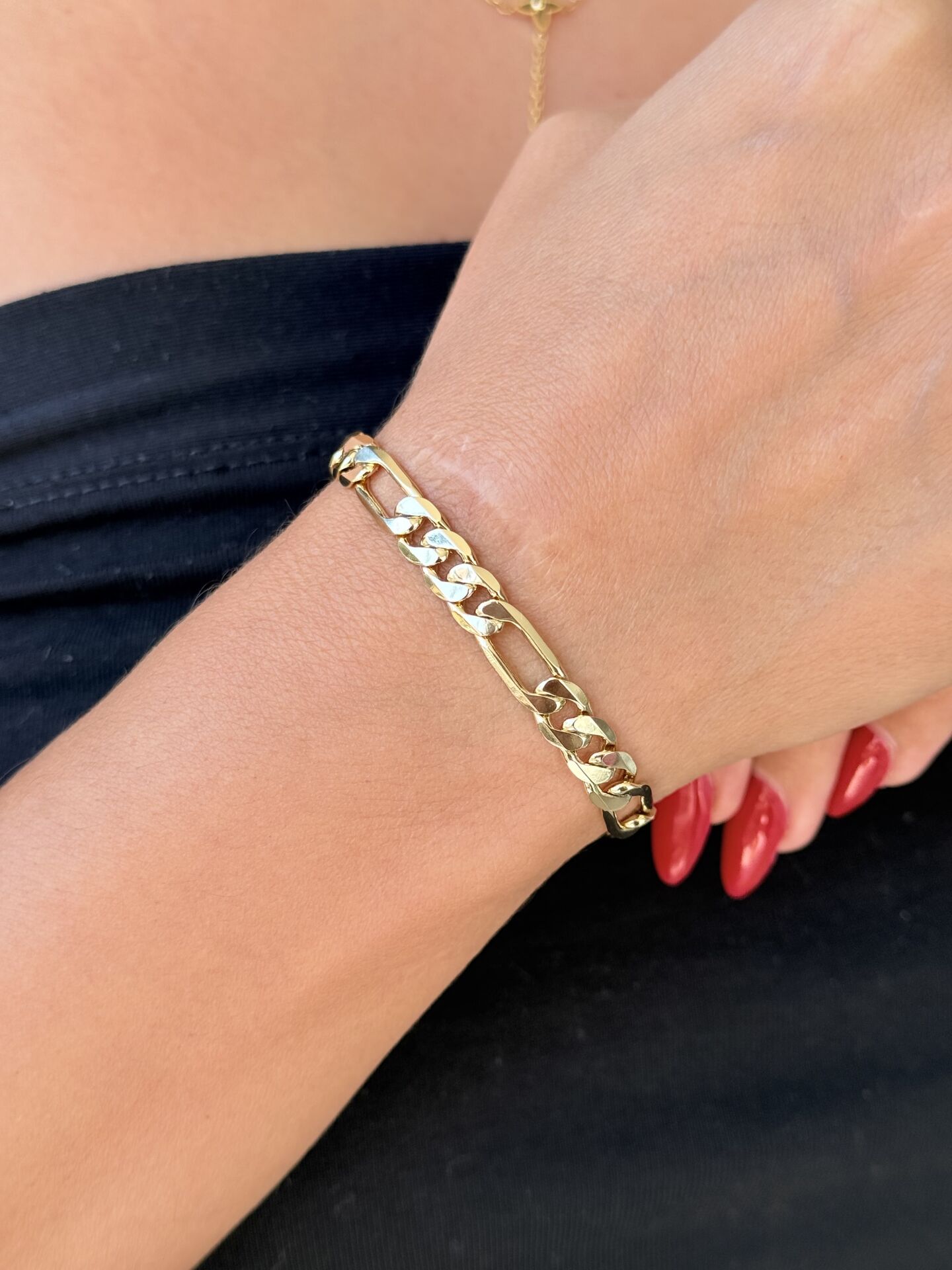 Figaro Model Vip seri Bileklik Gold