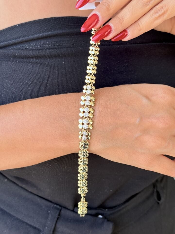 Sıra Pullu Zirkon Taşlı Vip Bileklik Gold