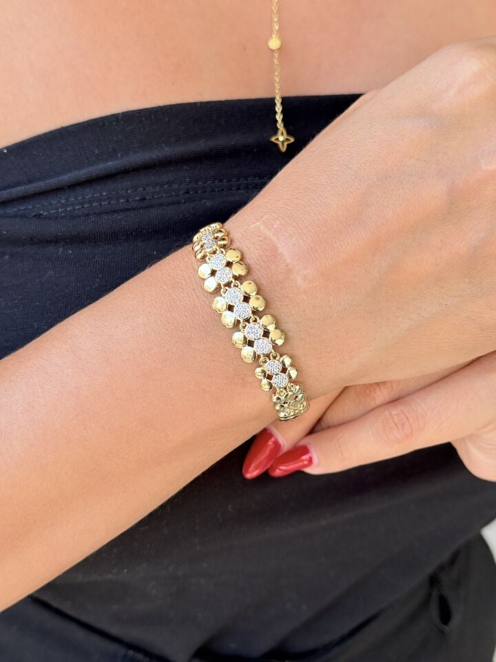 Sıra Pullu Zirkon Taşlı Vip Bileklik Gold