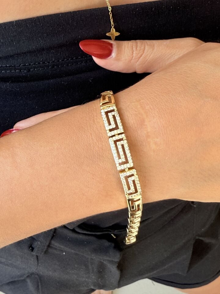 Zirkon Taşlı Labirent Vip Bileklik Gold