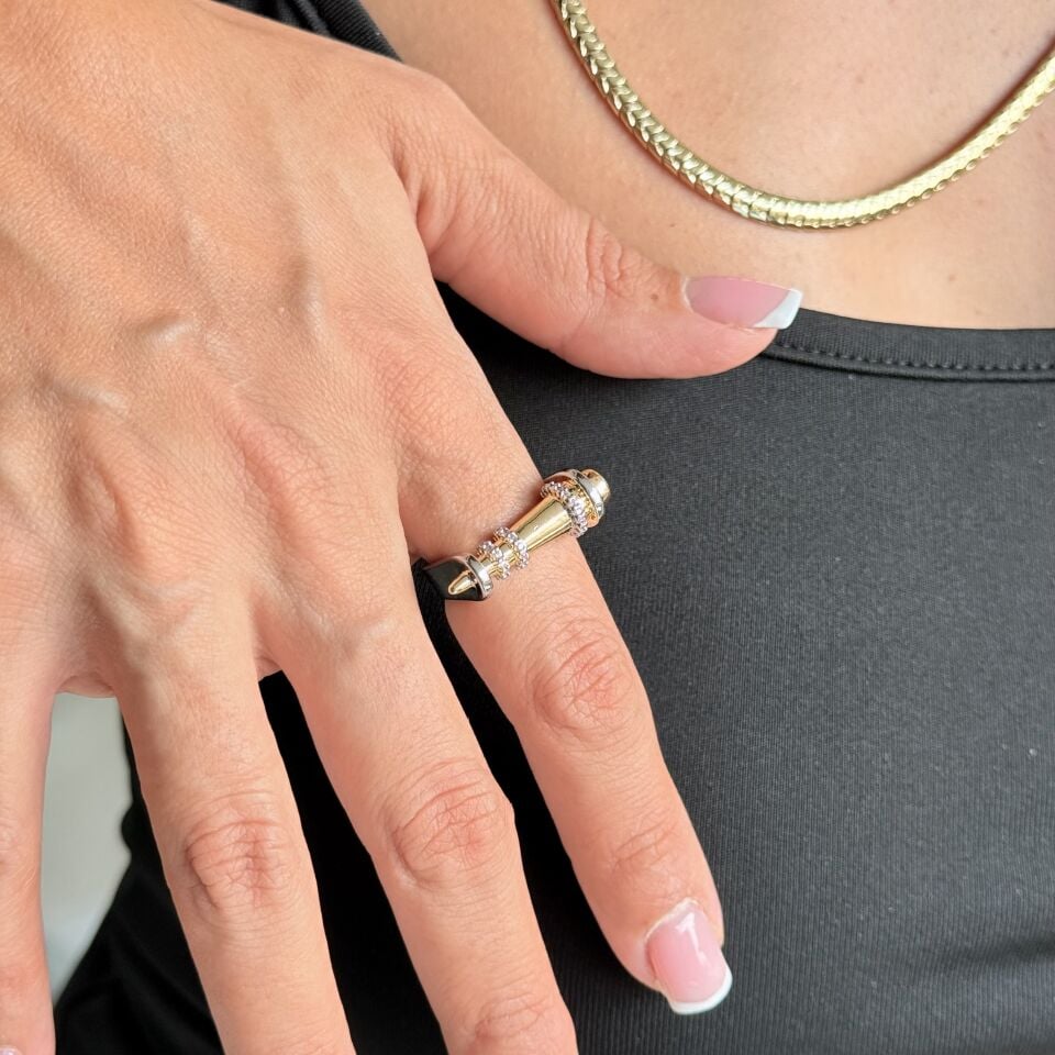 Dişli Model Zirkon Taşlı Yüzük Gold