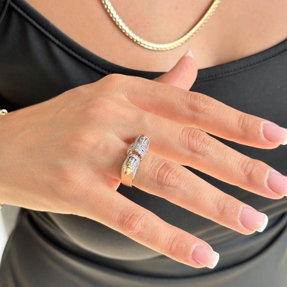 Vip Seri Tarz Zirkon Taşlı Yüzük