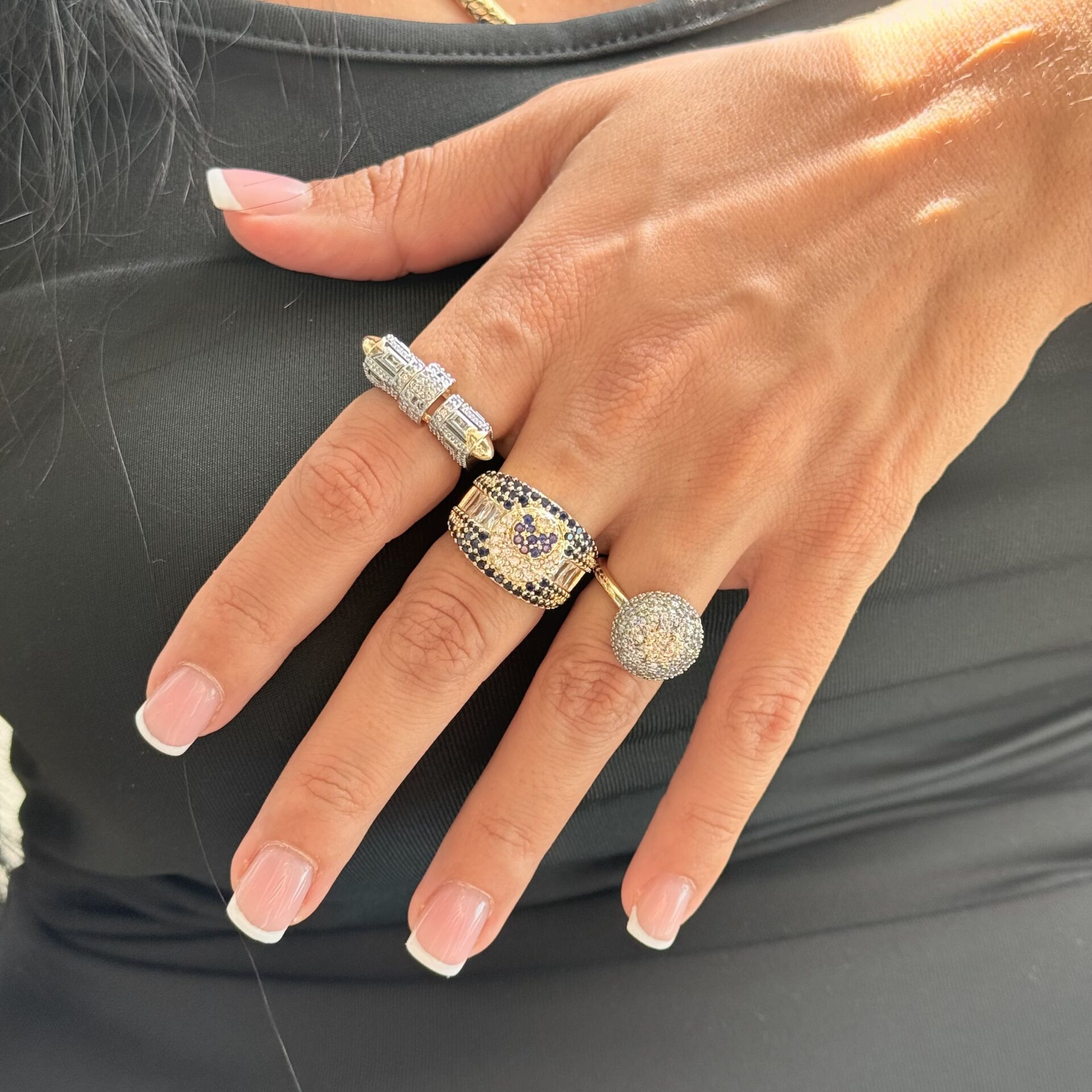 Hilal Model Zirkon Taşlı Yüzük