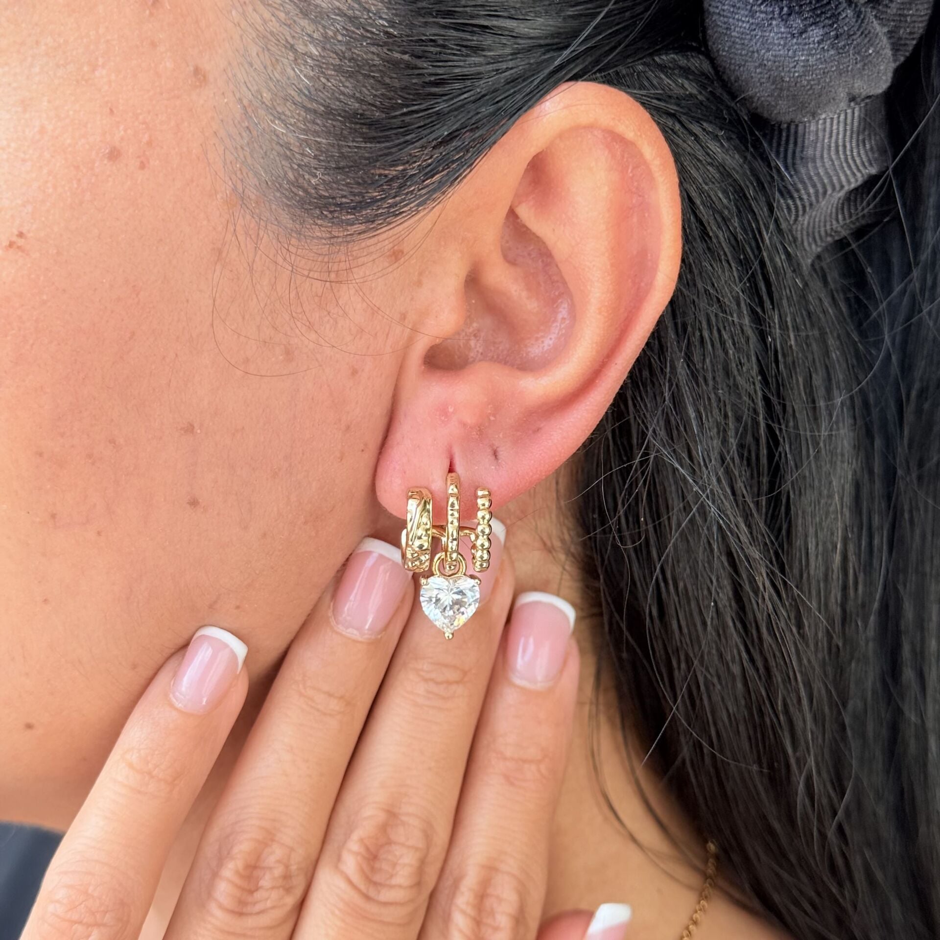 Kalp Üçlü Görünüm Zirkon Taşlı Vip Küpe Gold