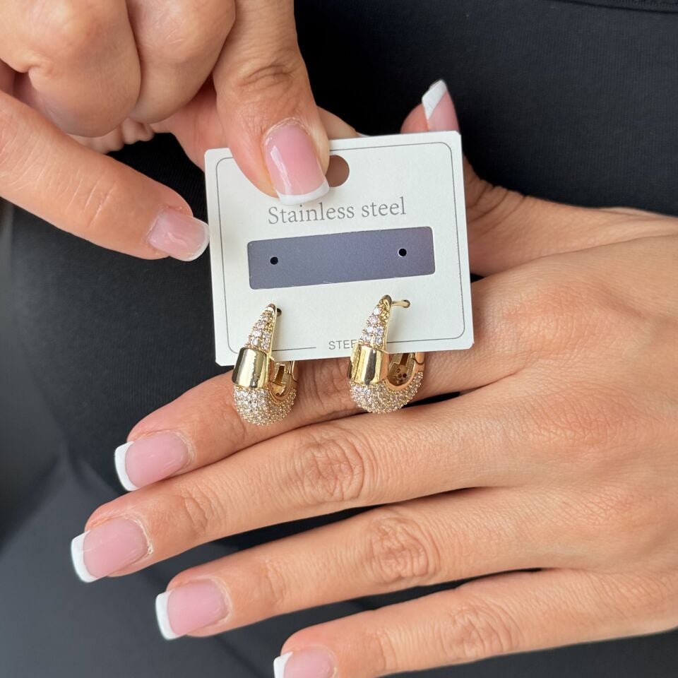 Oval Zirkon Taşlı Çelik Küpe