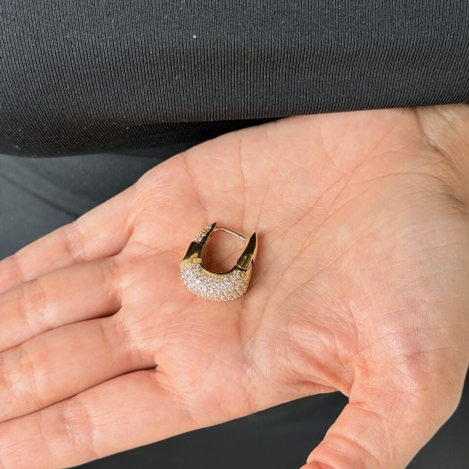 Oval Zirkon Taşlı Çelik Küpe