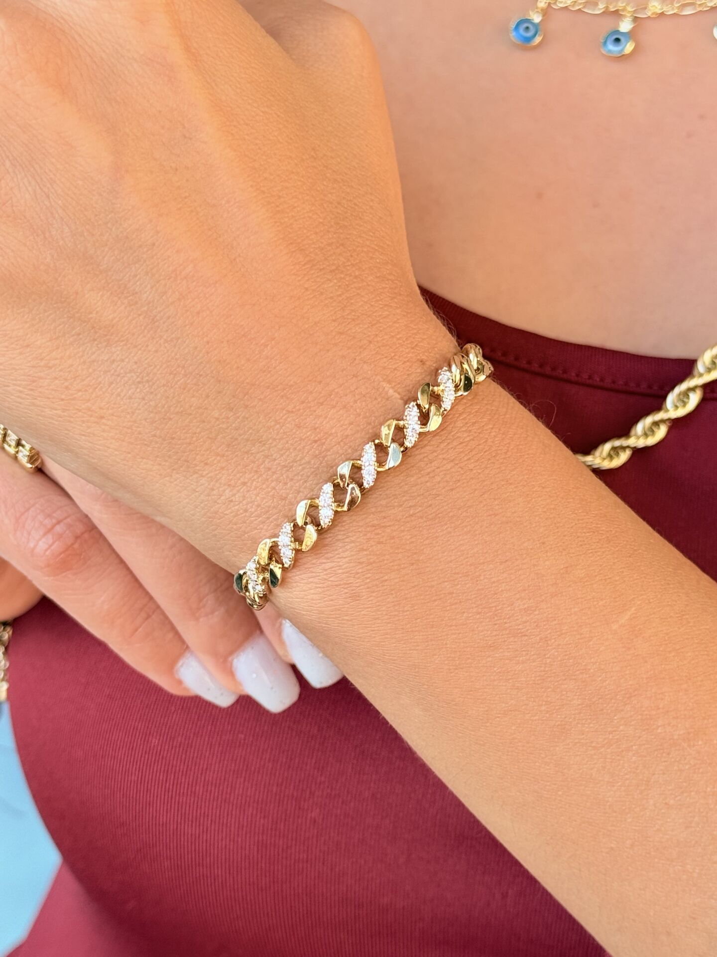 Zirkon Taşlı Sonsuz Gurmet Vip Bileklik Gold