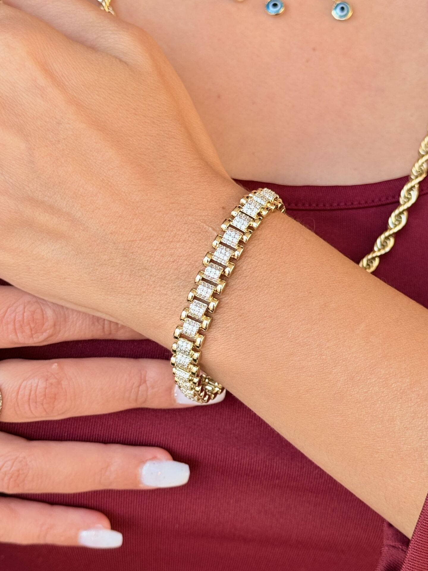 Tarz Zirkon Taşlı Gurmet Vip Bileklik Gold