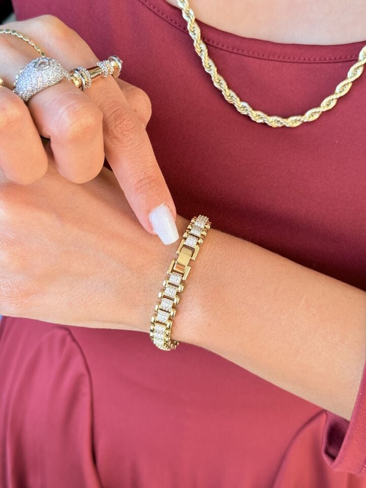 Tarz Zirkon Taşlı Gurmet Vip Bileklik Gold