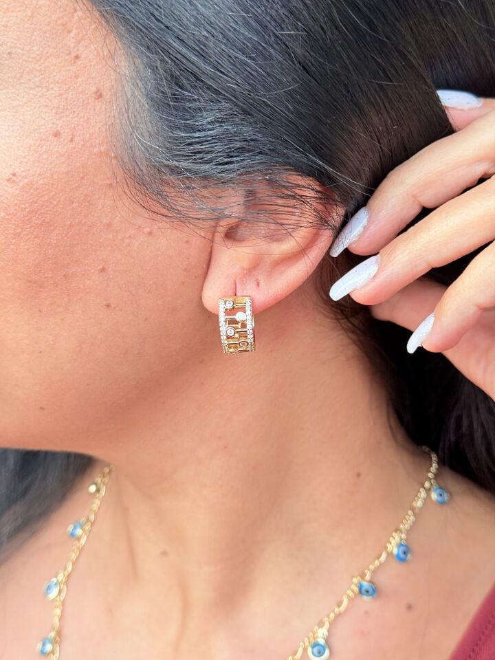 Nokta Model Zirkon Taşlı Vip Küpe Gold