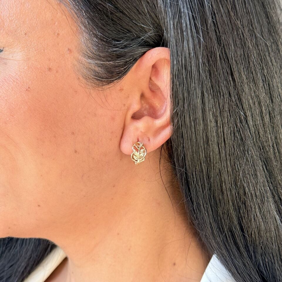 Çiçek Detay Zirkon Taşlı Vip Xuping Küpe Gold