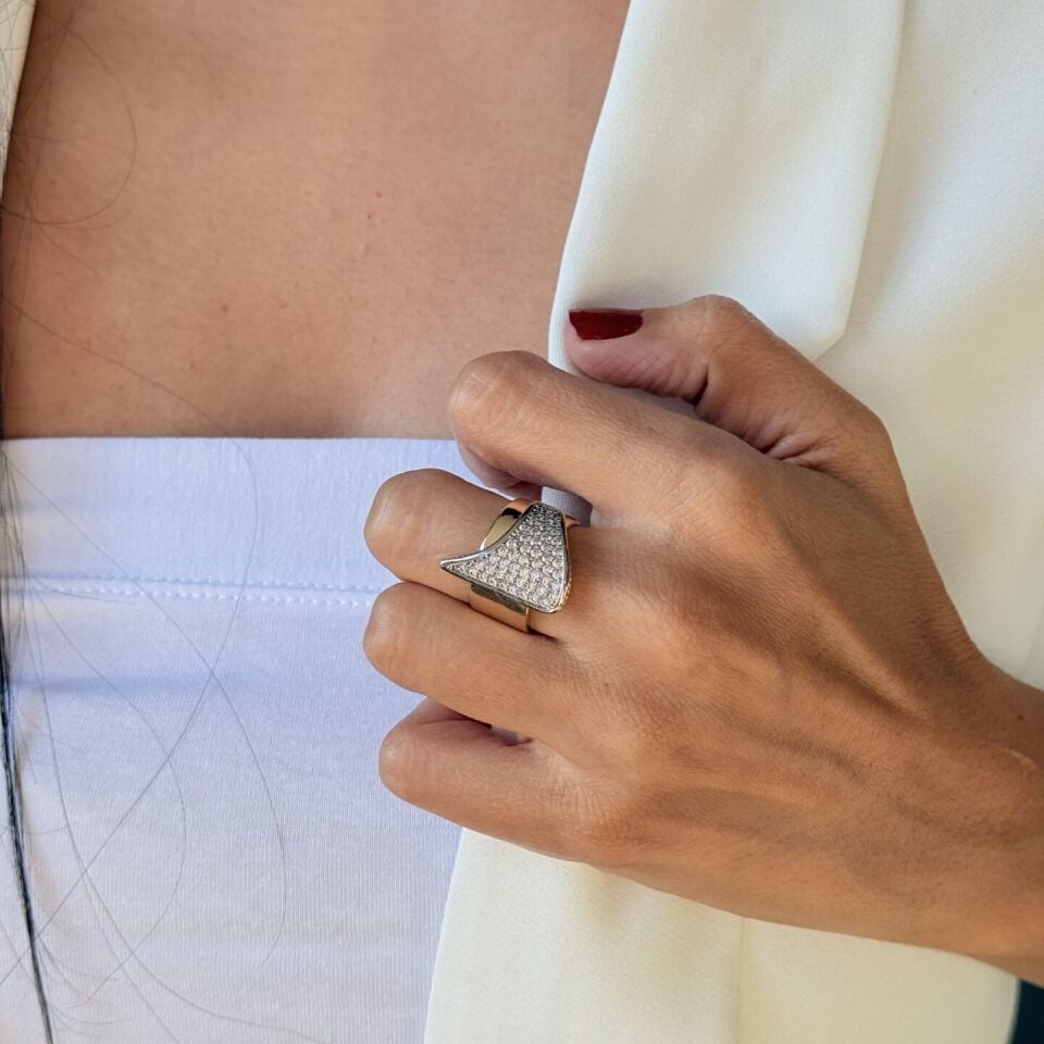 Üçgen Detay Paslanmaz Çelik Yüzük Gold