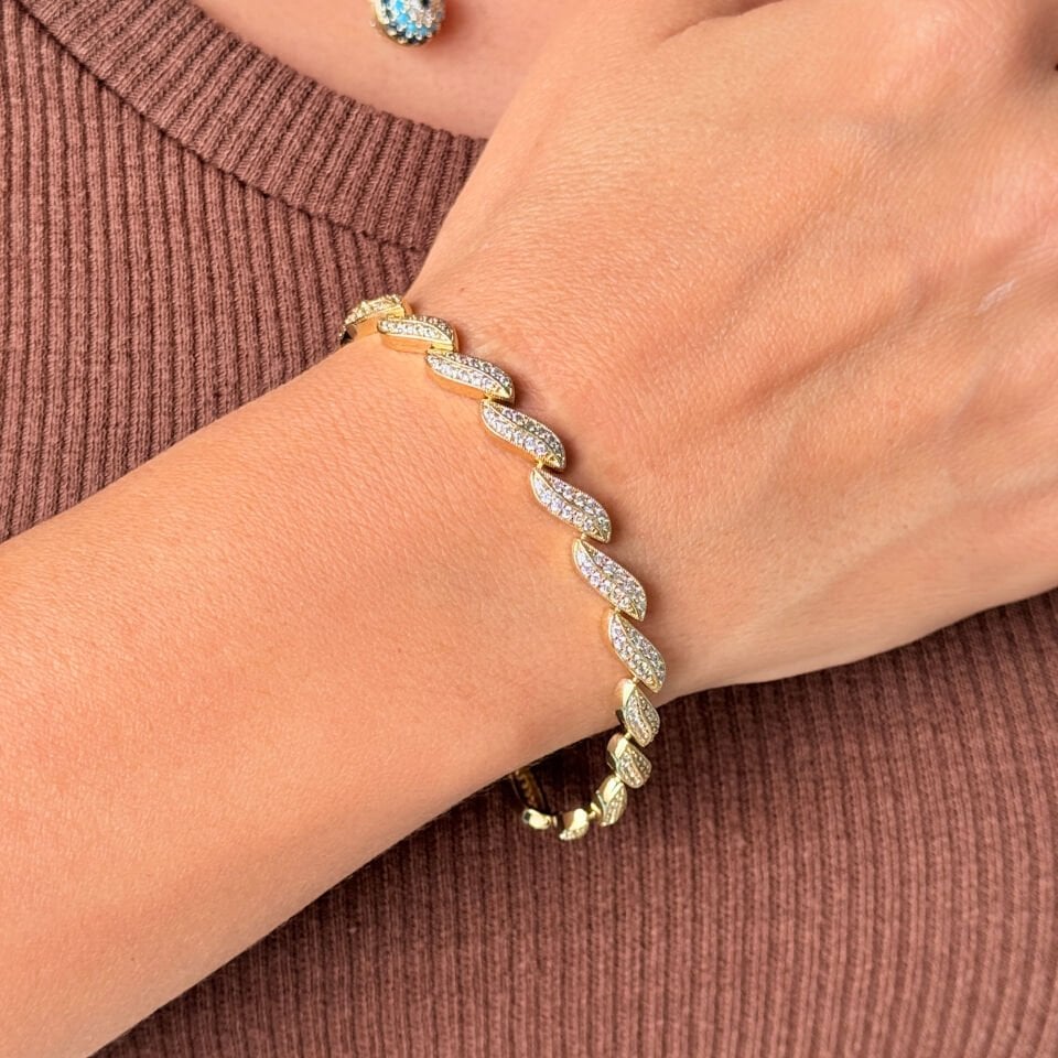 Yaprak Model Zirkon Taşlı Vip Xuping Bileklik Gold