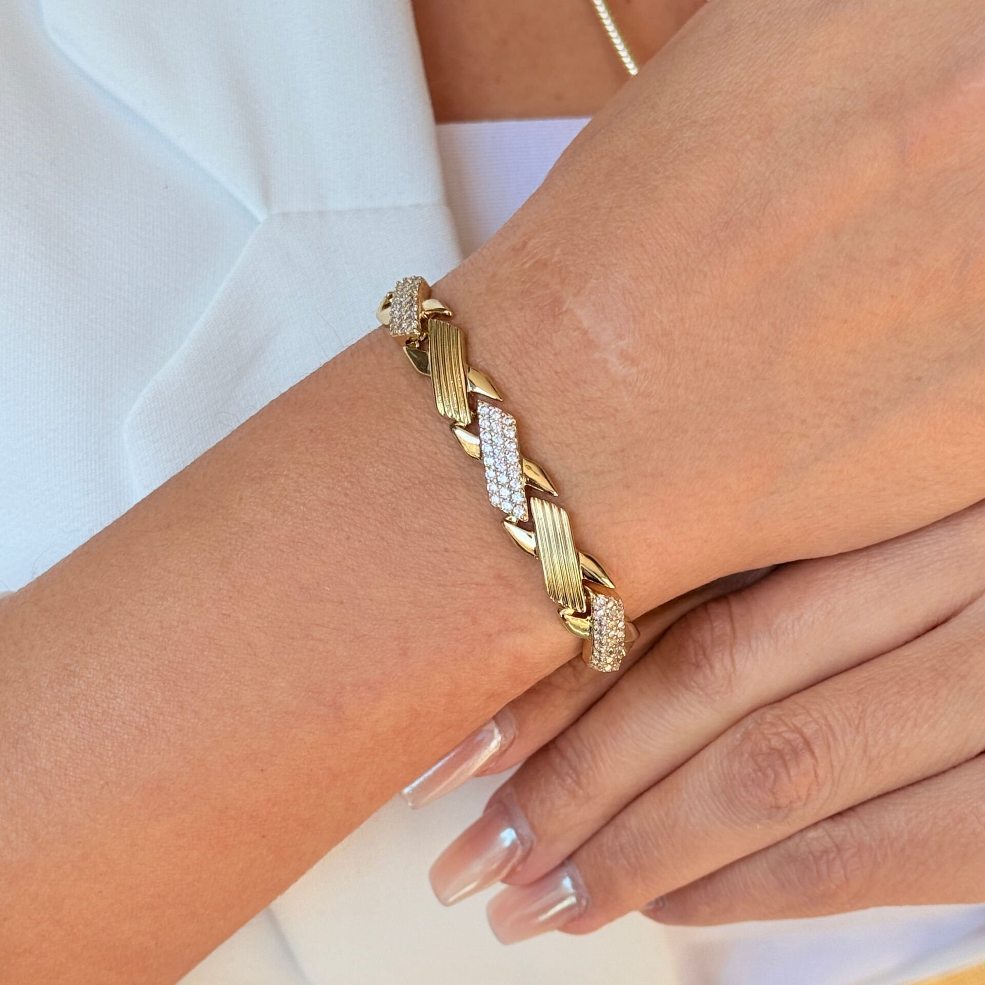 Kalın X Model Zirkon Taşlı Vip Xuping Bileklik Gold