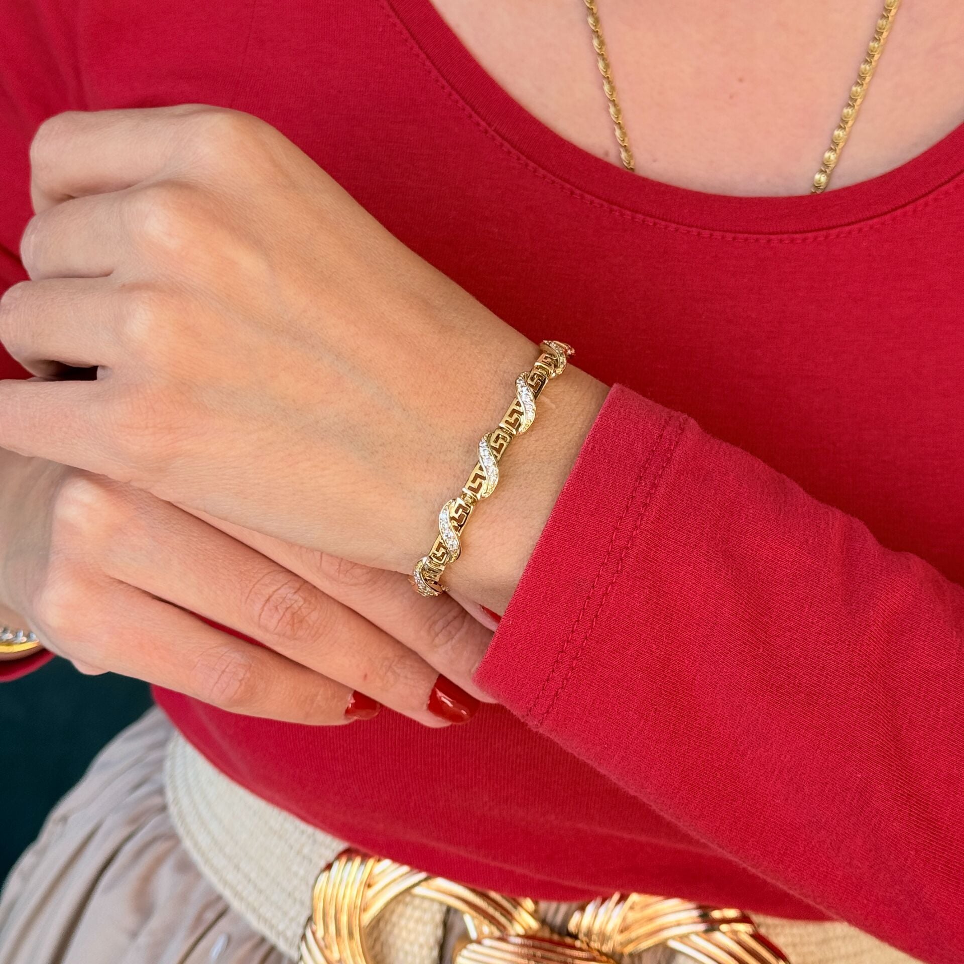 Kare Sarmal Zirkon Taşlı Vip Xuping Bileklik Gold